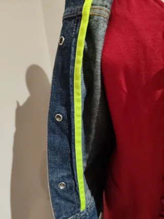 Cazadora vaquera DKNY azul