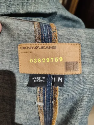 Cazadora vaquera DKNY azul