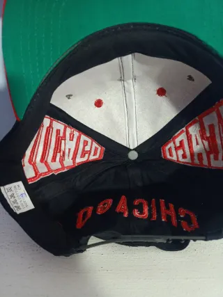 Gorra Chicago Negra y Roja