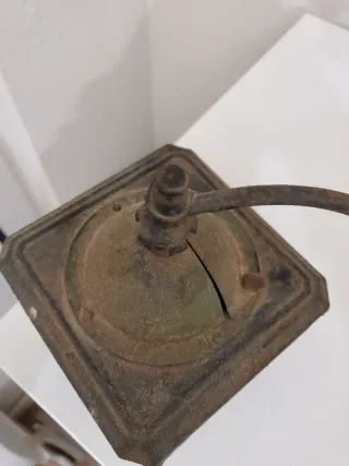 Molinillo de café antiguo