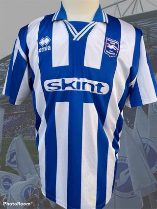Camiseta vintage Brighton & Hove Albion 1999 de segunda mano por