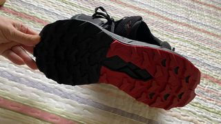 Tenis Joma Pro Mountain Negro/Rojo