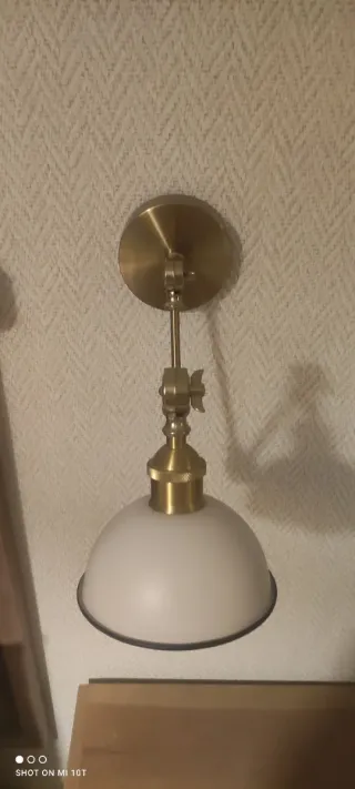 Aplique pared SKLUM dorado y blanco