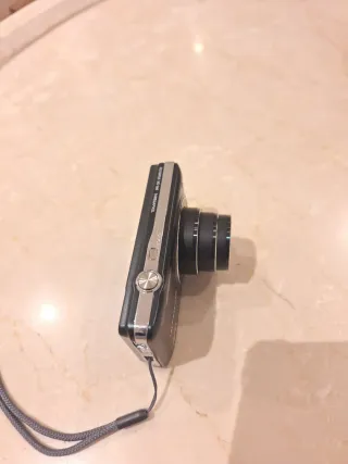 Cámara Digital Olympus VG-160 12MP + Accesorios