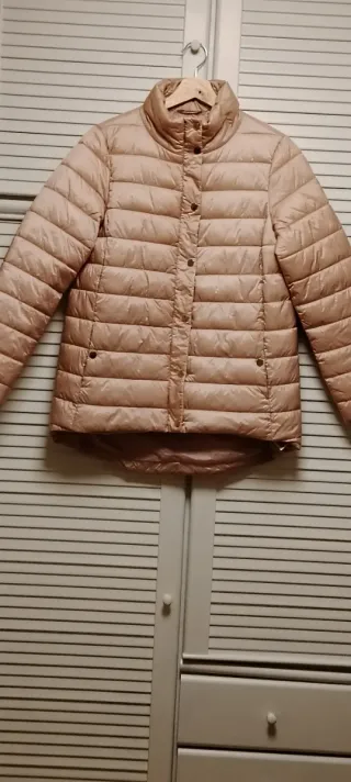 Cazadora rosa acolchada