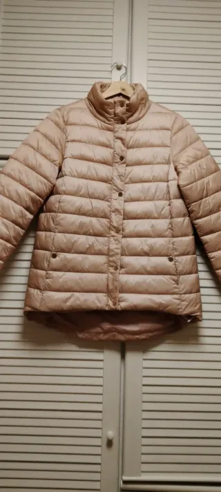 Cazadora rosa acolchada