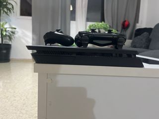 Consola Sony PS4 Negra en perfecto estado