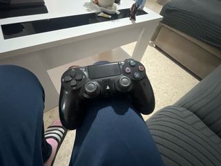 Consola Sony PS4 Negra en perfecto estado