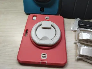 Fundas iPad con soporte y correa