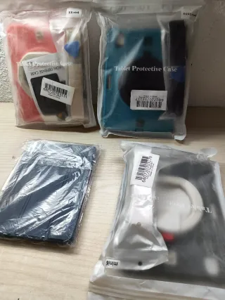 Fundas iPad con soporte y correa