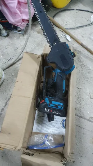 Motosierra Eléctrica 21V