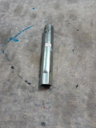 Llave de tubo 30 mm metal