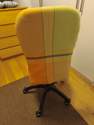 Silla de escritorio con ruedas desenfundable