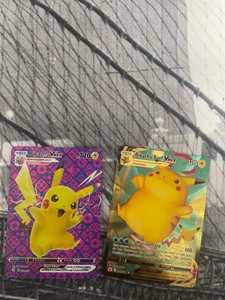 2 Cartas Pokémon VMAX Pikachu