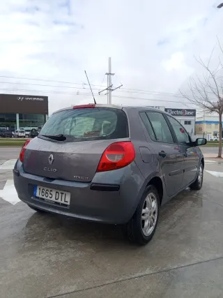 Renault Clio 2005