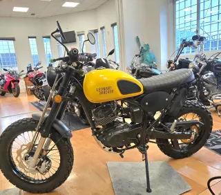 Leonart Tracker 125 Scrambler 2024 4 mil km