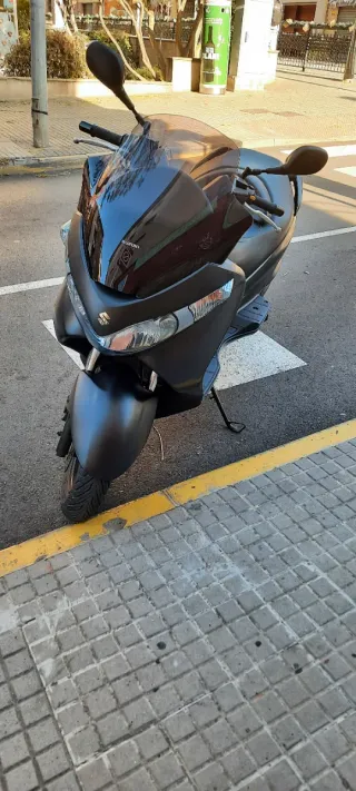 Suzuki Burgman 125 Executive