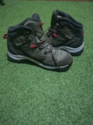 Botas de montaña Quechua