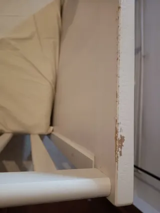 Cuna de madera con colchón