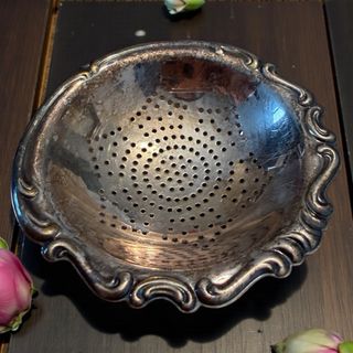 Argenteria antica Liberty 1900 colino per tè