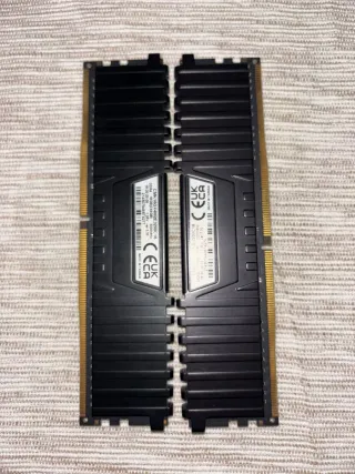 Memoria RAM Corsair Vengeance LPX DDR4 3200 2x8