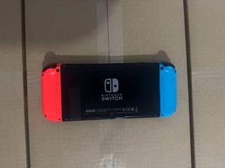 Nintendo Switch Azul y Rojo