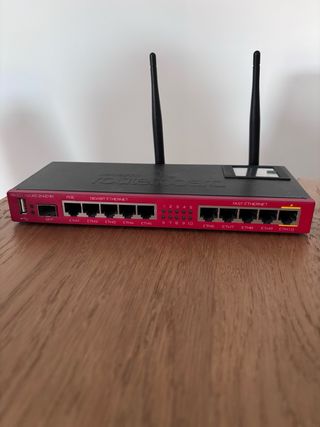 Mikrotik RB2011 wifi 8 unidades