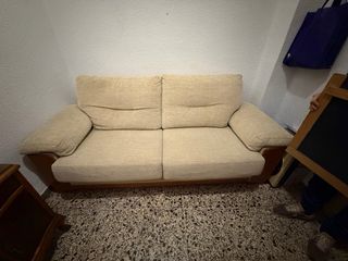 Sofá 3 plazas beige y madera