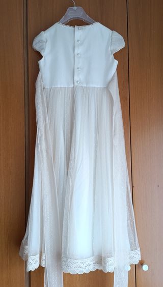 Vestido de Comunión marca Tizzas color champagne