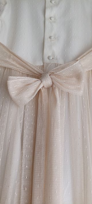 Vestido de Comunión marca Tizzas color champagne