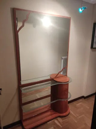 Mueble recibidor con espejo