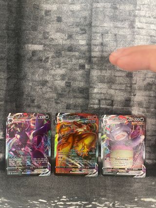 3 Cartas Pokémon VMAX Grimmsnarl, Blaziken, Slowki