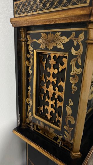 Reloj de pie antiguo para restaurar