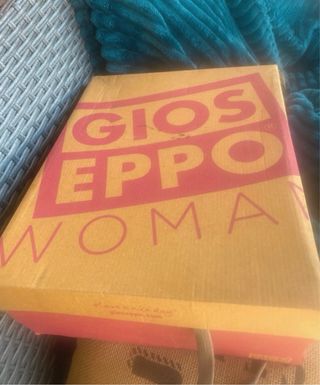 Botines de piel con flecos