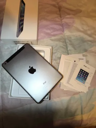 Apple iPad mini 2 (Silver) SIM