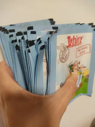 Lote 67 sobres cromos Astérix y Obélix Panini