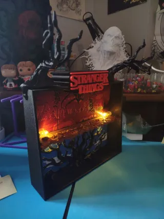 Espositore Kinder Joy Stranger Things Sottosopra