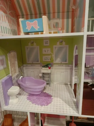 Casa de muñecas grande