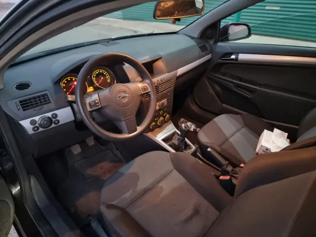 Opel Astra 2005