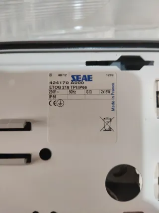 Pantalla de luz estanca