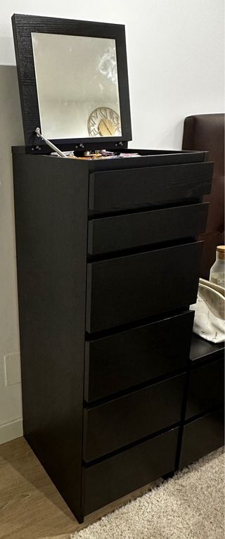 Cómoda 6 cajones negra-marrón madera con espejo