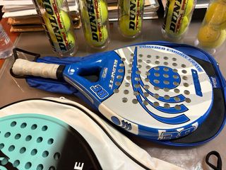CHOLLO 2 Palas de Pádel + Macuto Munich + pelotas