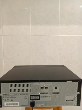 Equipo de música Sony CMT-SBT100