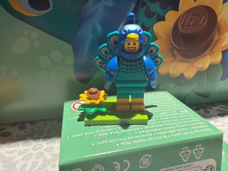 Minifigura LEGO Serie 28: Disfraz de pavo