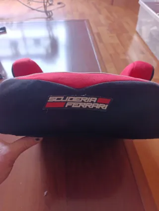 Elevador Ferrari niños