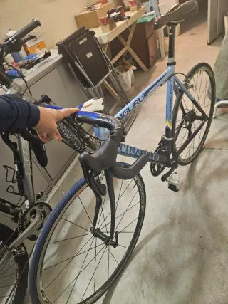 Bici carretera Pinarello Angliru