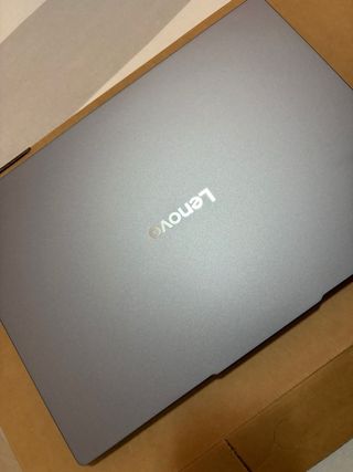 Portátil Lenovo IdeaPad Slim 3 16 Gris