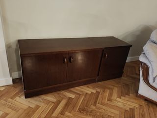 Mueble TV madera marrón