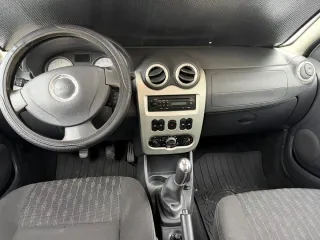 Dacia Sandero 2012