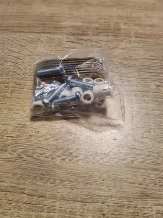 Kit Clips y Tornillos para Frigorífico